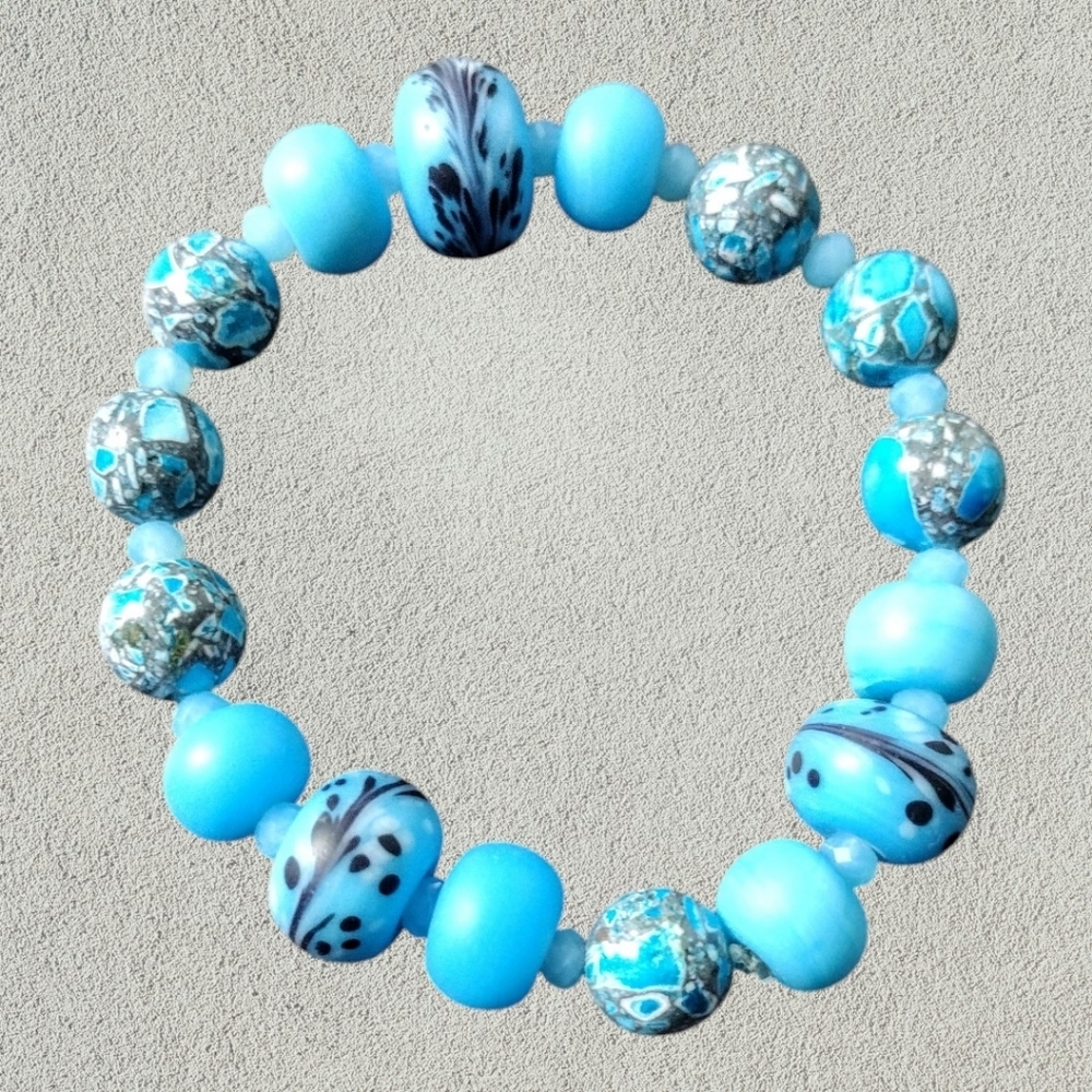 Women's Blue Beaded Stretch Bracelet